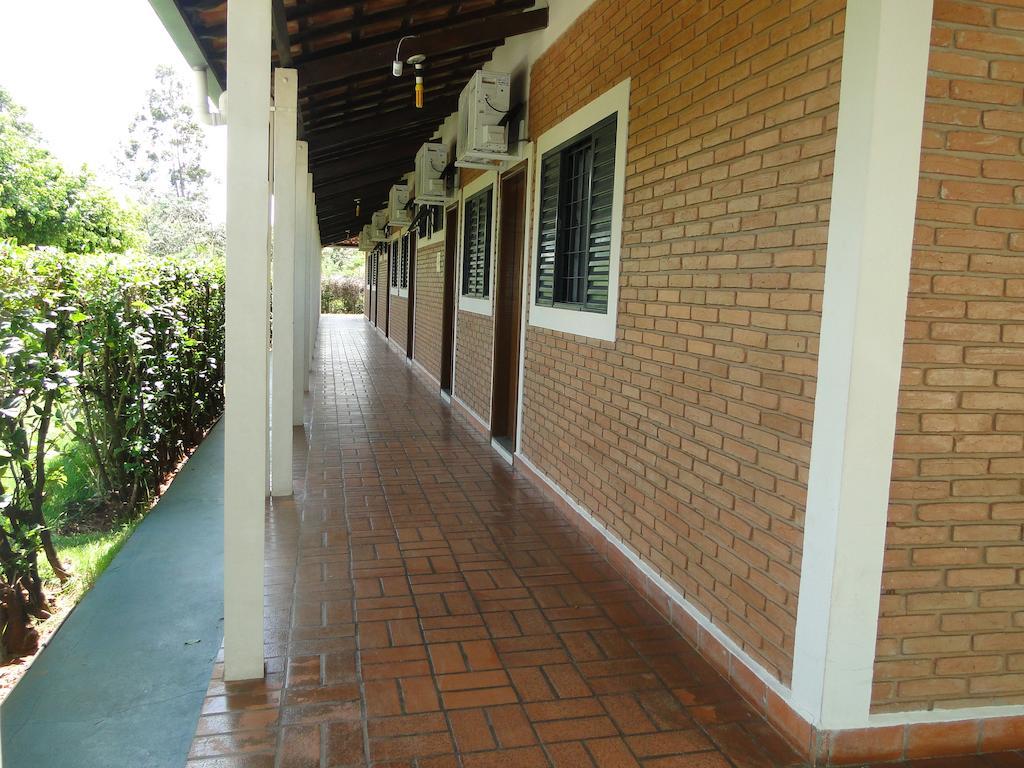 Hotel Pousada Vale Do Sol Em Pompéia מראה חיצוני תמונה