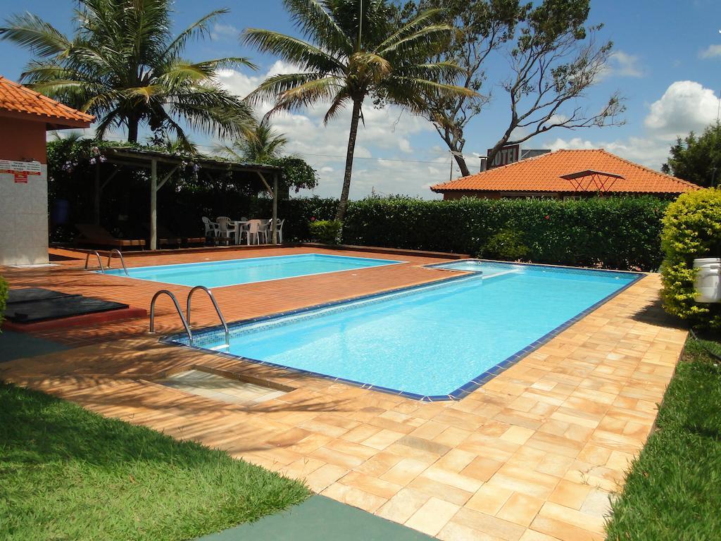 Hotel Pousada Vale Do Sol Em Pompéia מראה חיצוני תמונה