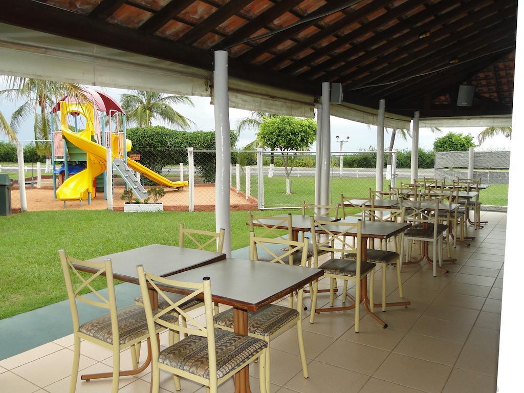 Hotel Pousada Vale Do Sol Em Pompéia מראה חיצוני תמונה