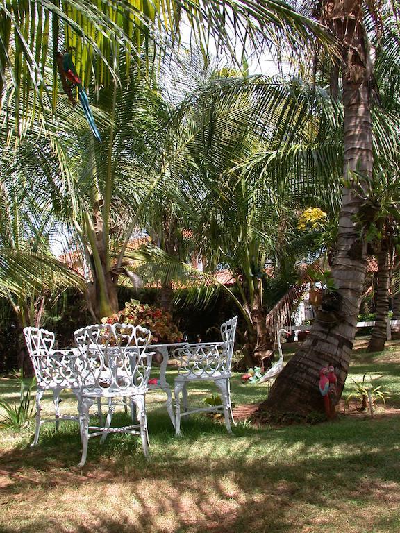 Hotel Pousada Vale Do Sol Em Pompéia מראה חיצוני תמונה