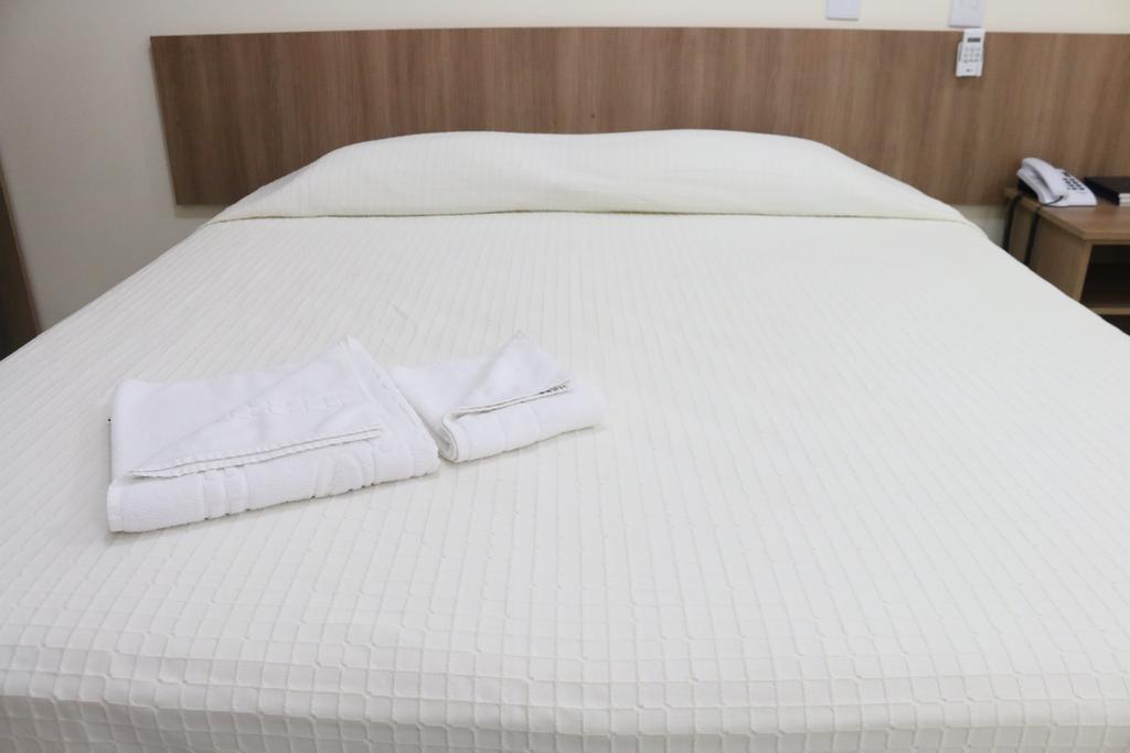 Hotel Pousada Vale Do Sol Em Pompéia מראה חיצוני תמונה