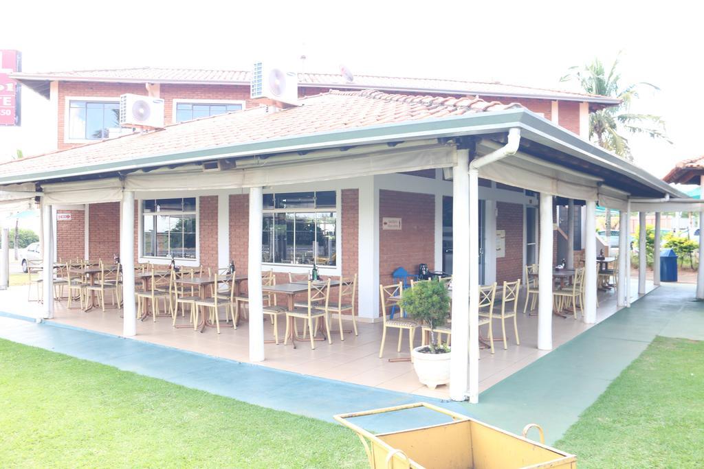 Hotel Pousada Vale Do Sol Em Pompéia מראה חיצוני תמונה