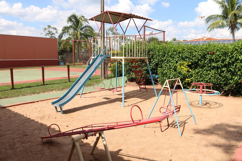 Hotel Pousada Vale Do Sol Em Pompéia מראה חיצוני תמונה